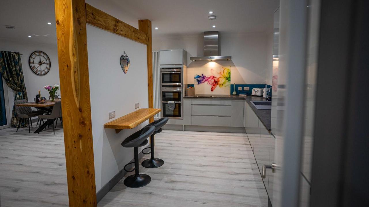Heather House , Luxury Holiday House In 피틀로크리 외부 사진