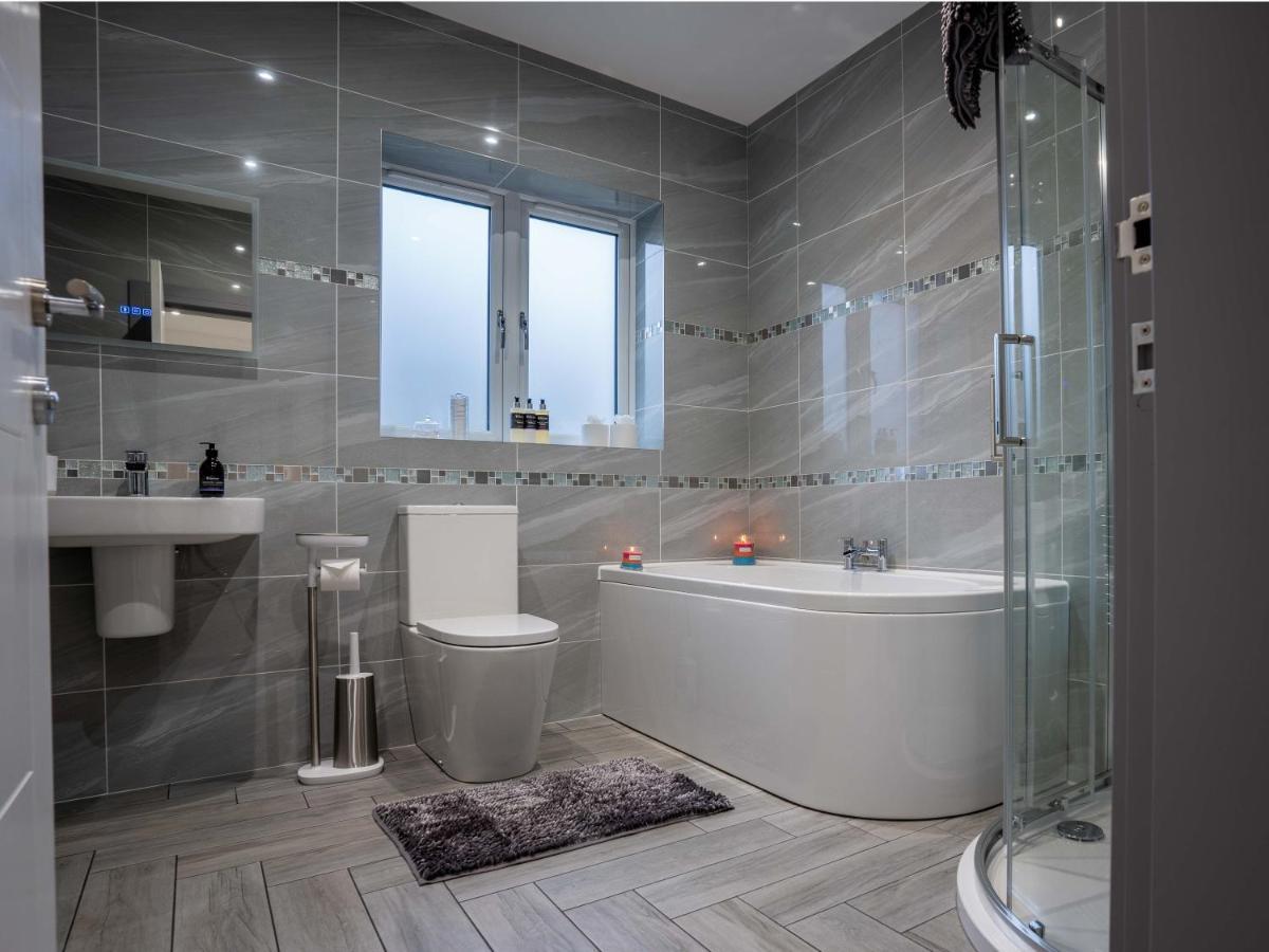Heather House , Luxury Holiday House In 피틀로크리 외부 사진